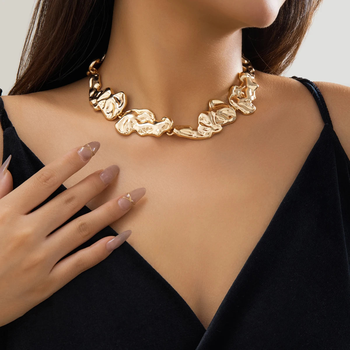 Big Metal Thick Choker Necklace for Women Trendy Chunky Collar on Neck Accessories Fashion Jewelry Female