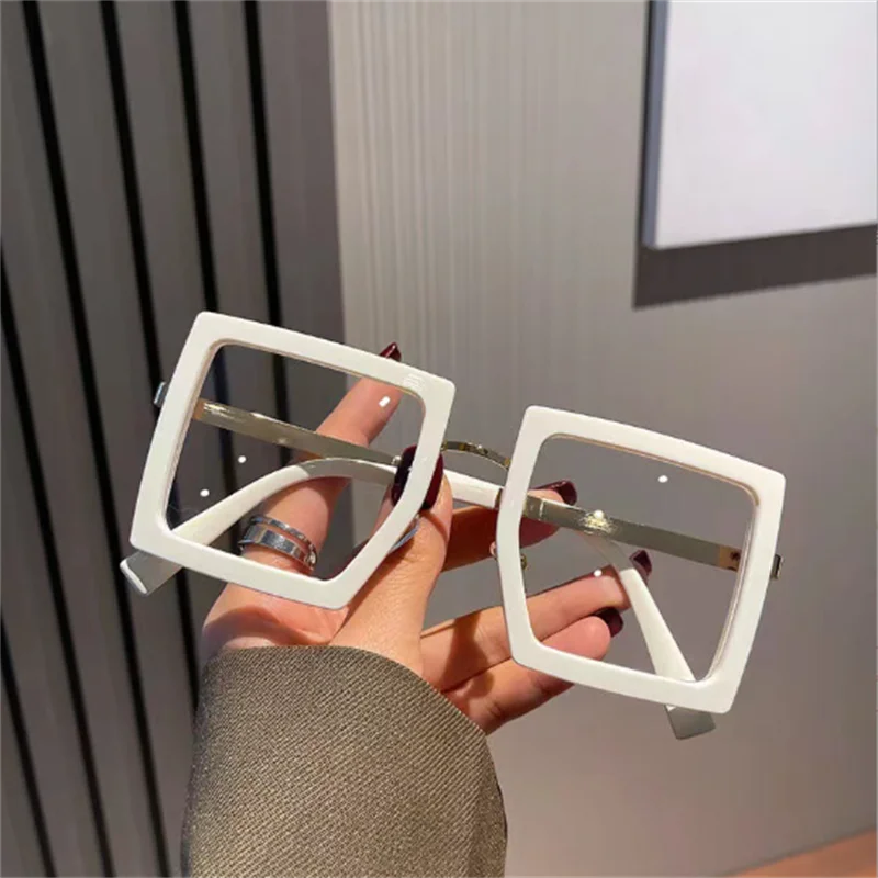 Large Frame Women Anti-blue Light Glasses Thick Frame Transparent Shades Oversize Computer Eyepiece 2025 New In