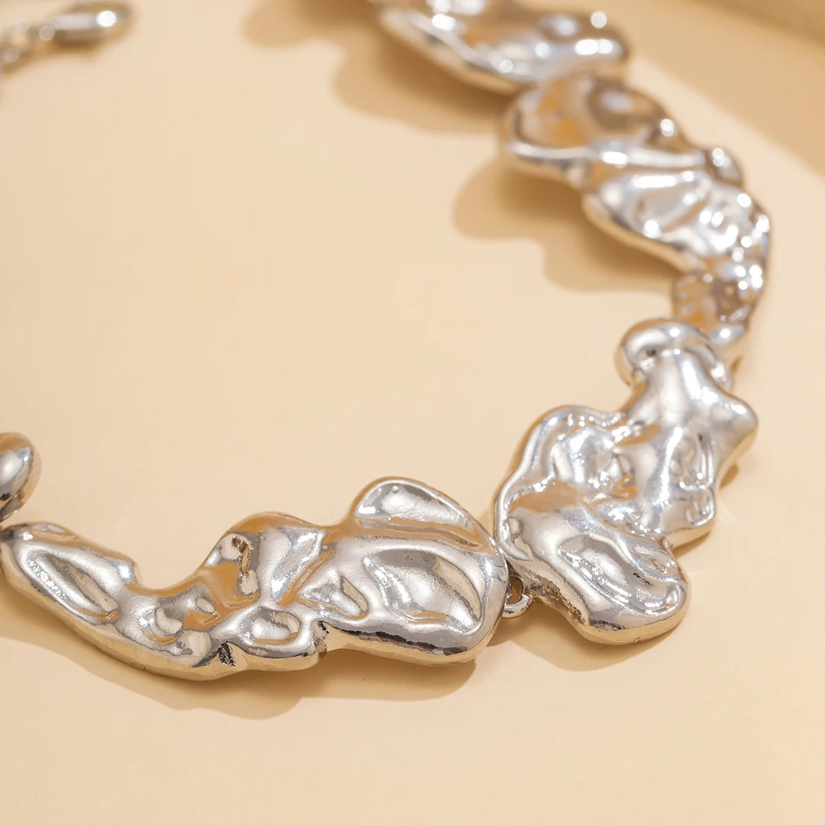 Big Metal Thick Choker Necklace for Women Trendy Chunky Collar on Neck Accessories Fashion Jewelry Female