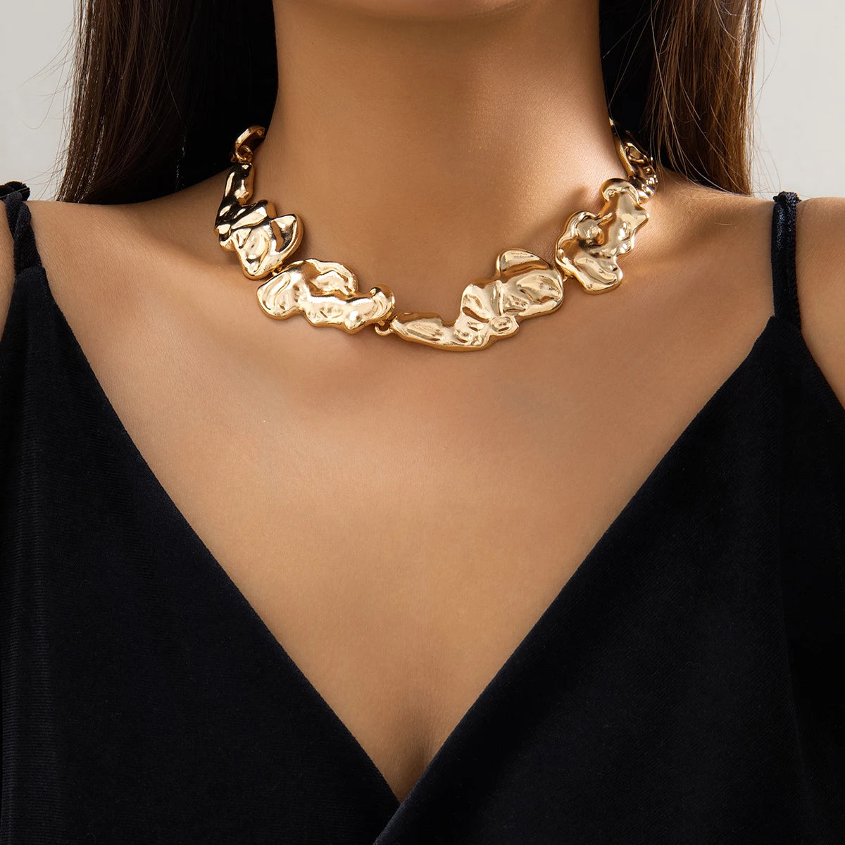 Big Metal Thick Choker Necklace for Women Trendy Chunky Collar on Neck Accessories Fashion Jewelry Female
