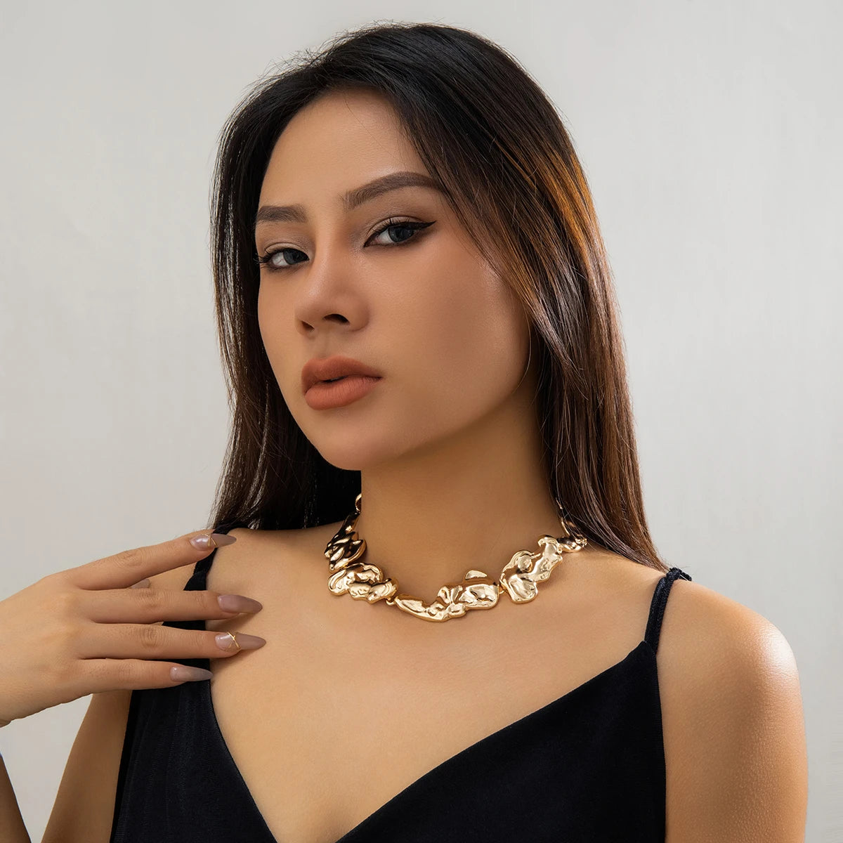 Big Metal Thick Choker Necklace for Women Trendy Chunky Collar on Neck Accessories Fashion Jewelry Female