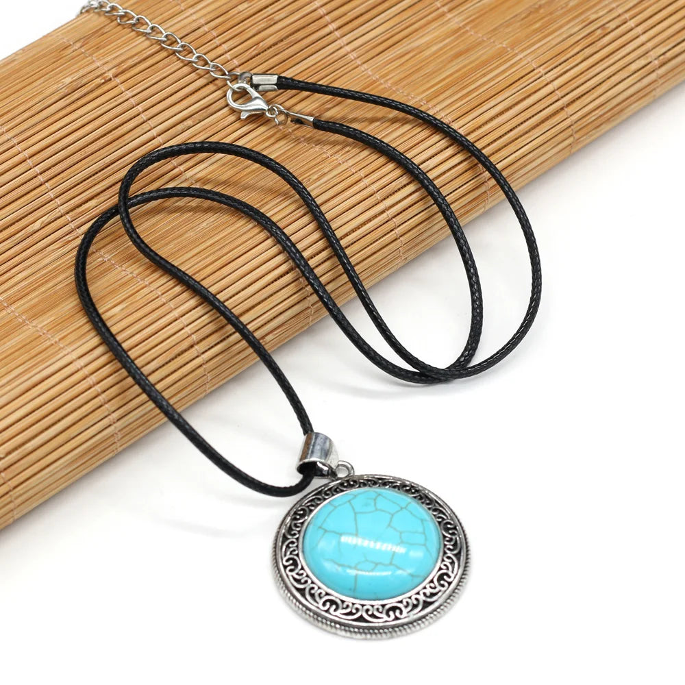 New Hot Vintage Necklace Natural Stone Quartz Pink Quartz Retro Pendant Choker Abalone Shell Charms Necklaces for Women