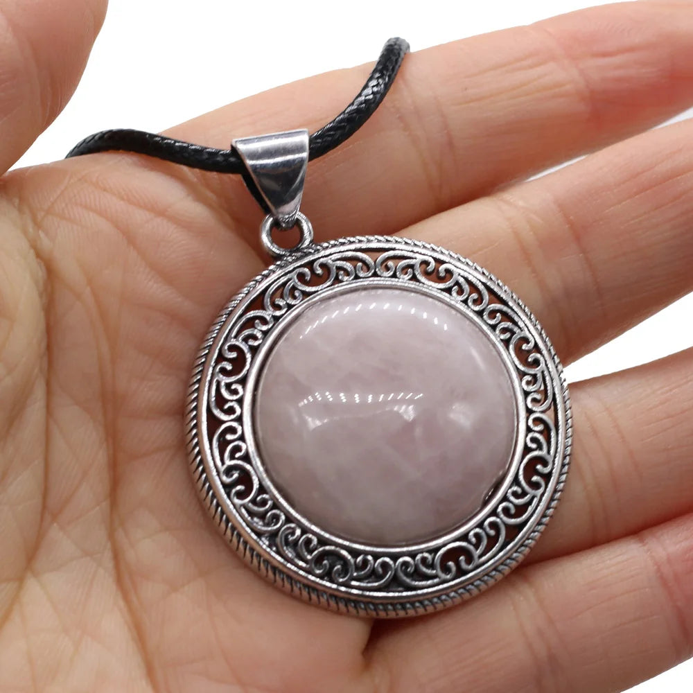 New Hot Vintage Necklace Natural Stone Quartz Pink Quartz Retro Pendant Choker Abalone Shell Charms Necklaces for Women