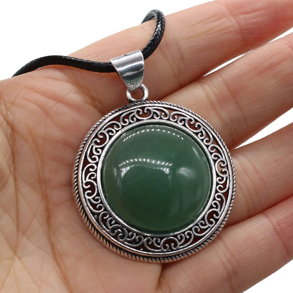 New Hot Vintage Necklace Natural Stone Quartz Pink Quartz Retro Pendant Choker Abalone Shell Charms Necklaces for Women