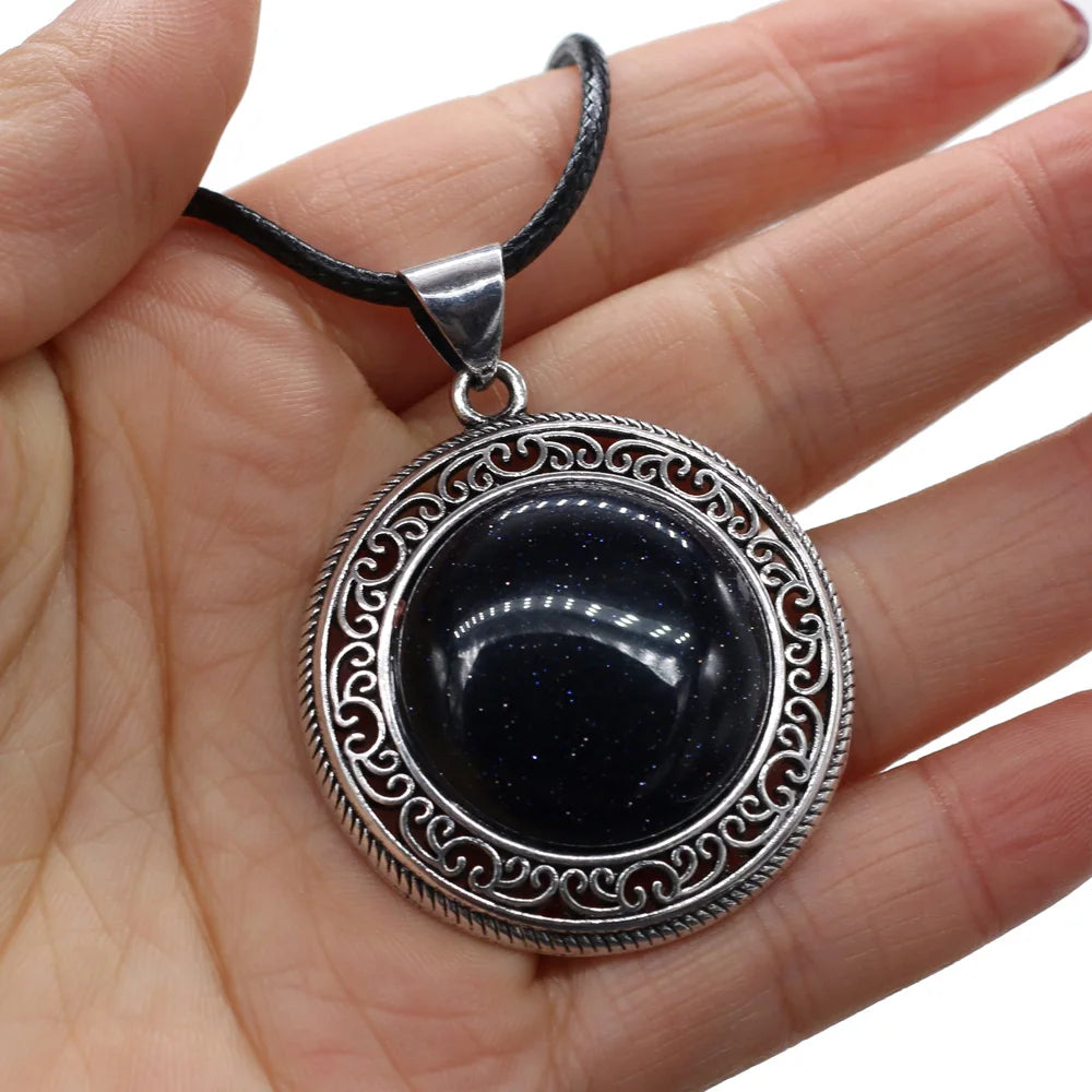 New Hot Vintage Necklace Natural Stone Quartz Pink Quartz Retro Pendant Choker Abalone Shell Charms Necklaces for Women