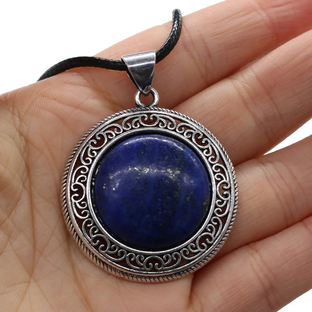 New Hot Vintage Necklace Natural Stone Quartz Pink Quartz Retro Pendant Choker Abalone Shell Charms Necklaces for Women